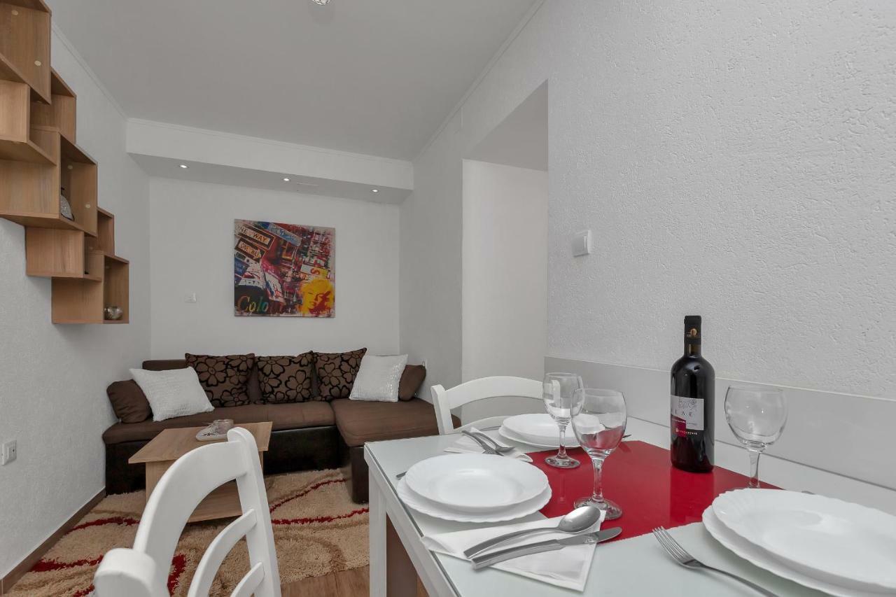Apartmani Mona Макарска Экстерьер фото