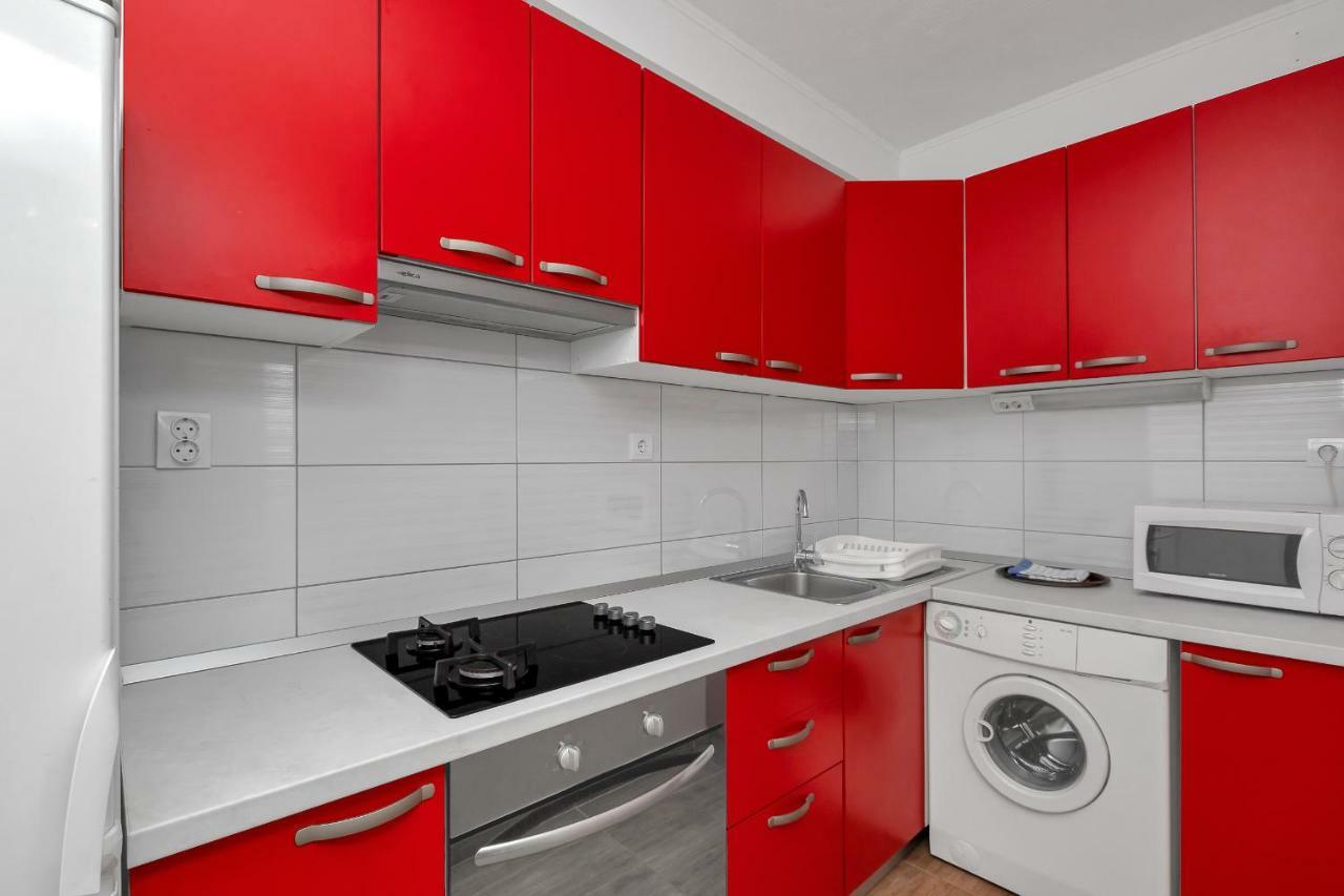 Apartmani Mona Макарска Экстерьер фото