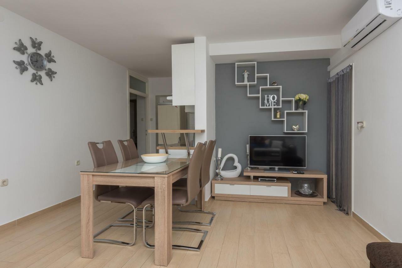Apartmani Mona Макарска Экстерьер фото