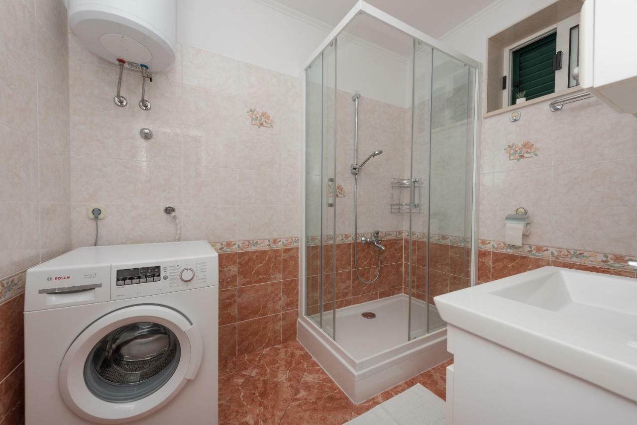Apartmani Mona Макарска Экстерьер фото