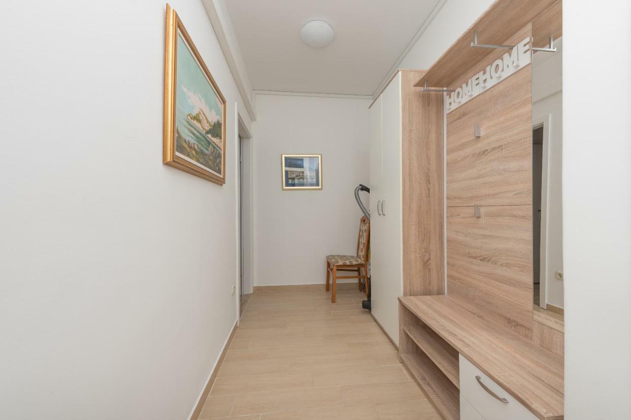 Apartmani Mona Макарска Экстерьер фото