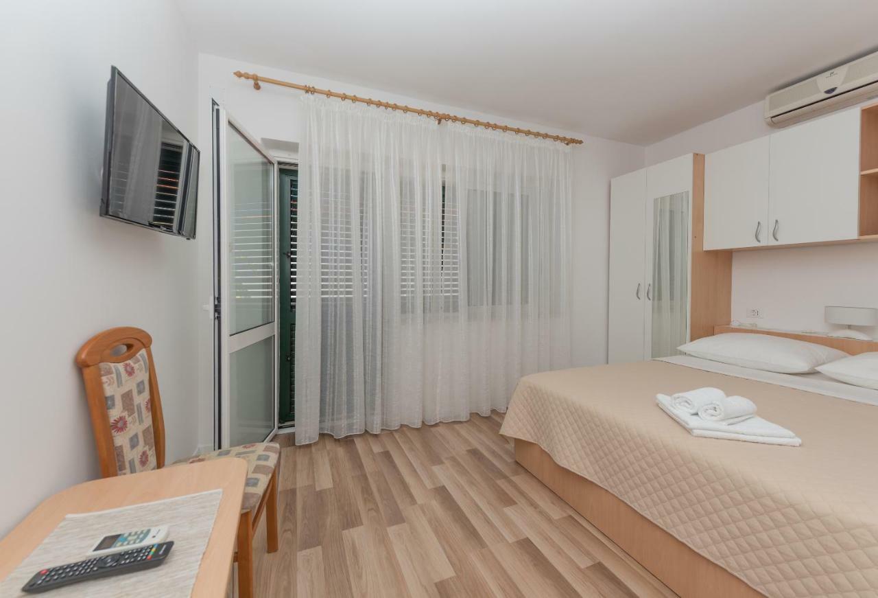 Apartmani Mona Макарска Экстерьер фото